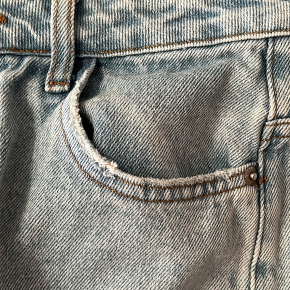 Denim High Waist Jeans - Picture 4 of 8